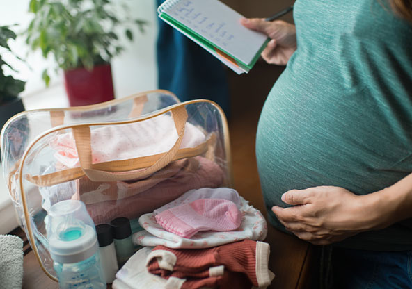 Hospital Bags- Baby, Mom and Postpartum Items - The Blooming Jaks