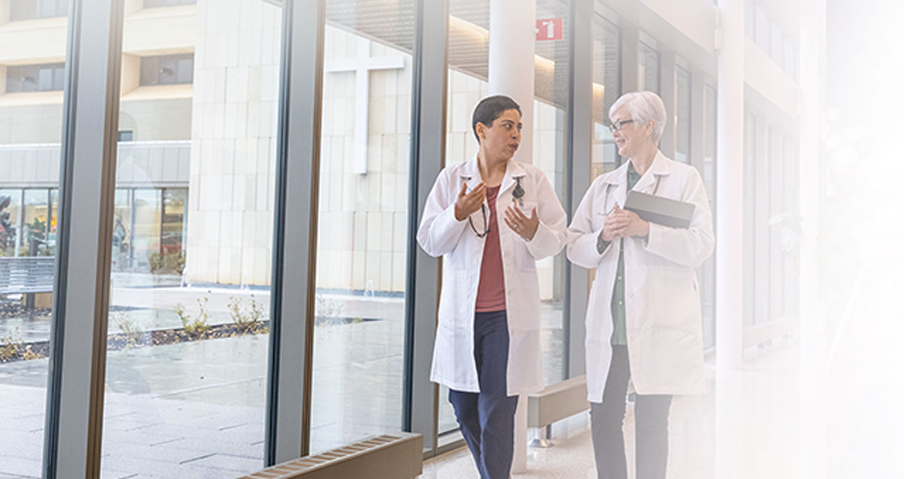 Two physicians collaborating 